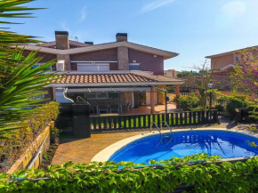 Гостиница Alojamiento Villa Moles  Салоу